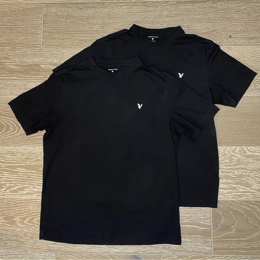American Eagle Outfitters Black Short Sleeve Tee